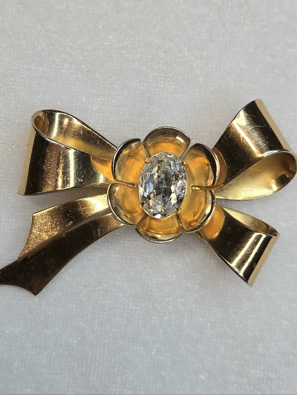 Vintage Coro Rhinestone Gold-toned Bow Brooch / Pin